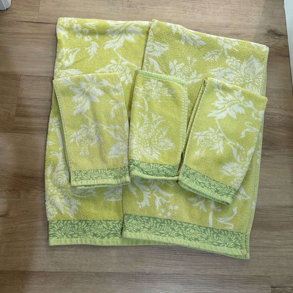 Amy Butler for Welspun Towel Set